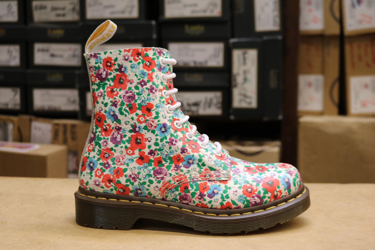 Dr martens white floral best sale