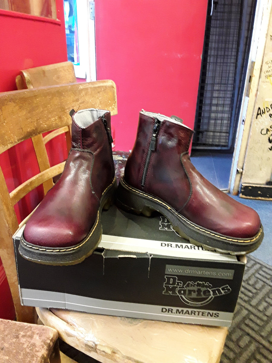 Dr martens 2025 baratas 80