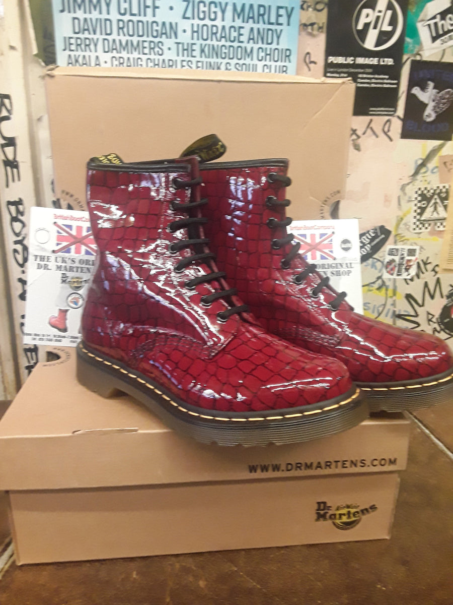 Croc clearance doc martens