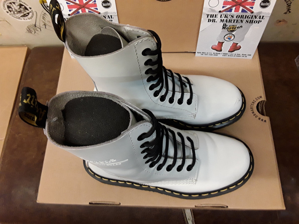 Dr martens 1490 white best sale