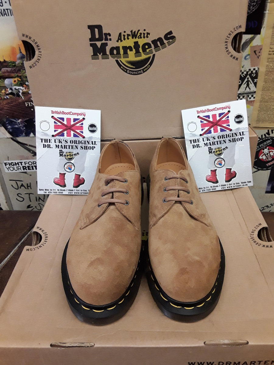 dr martens soft buck 1461