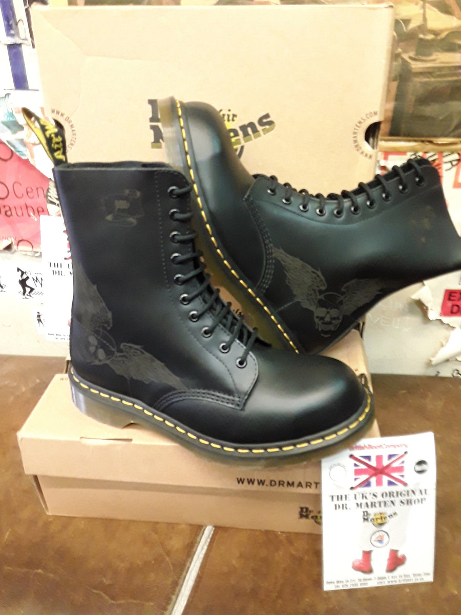 Dr martens hotsell online 10