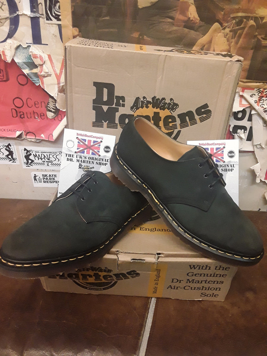 Harga dr hot sale martens 1461