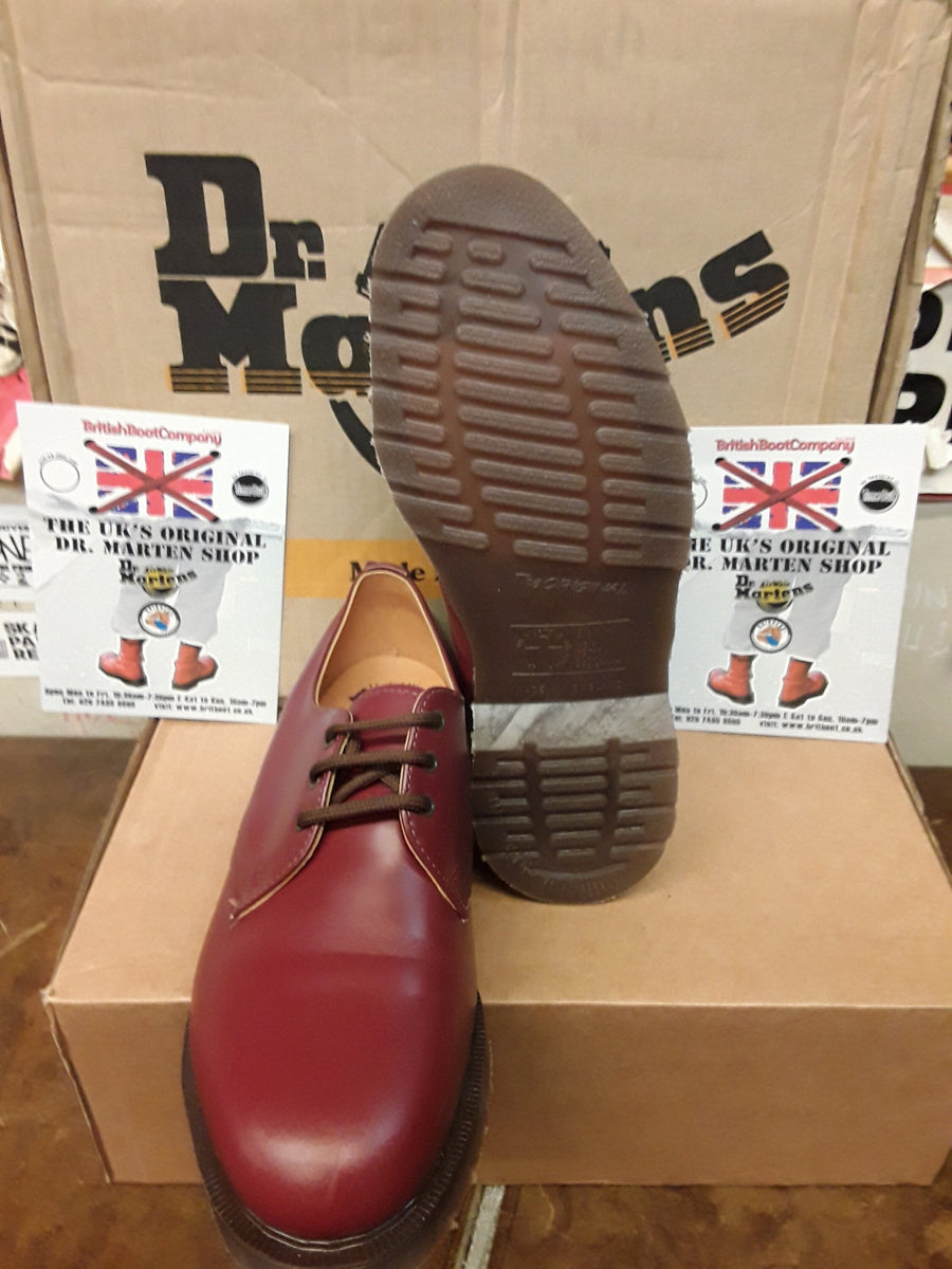 dr martens 1461 oxblood