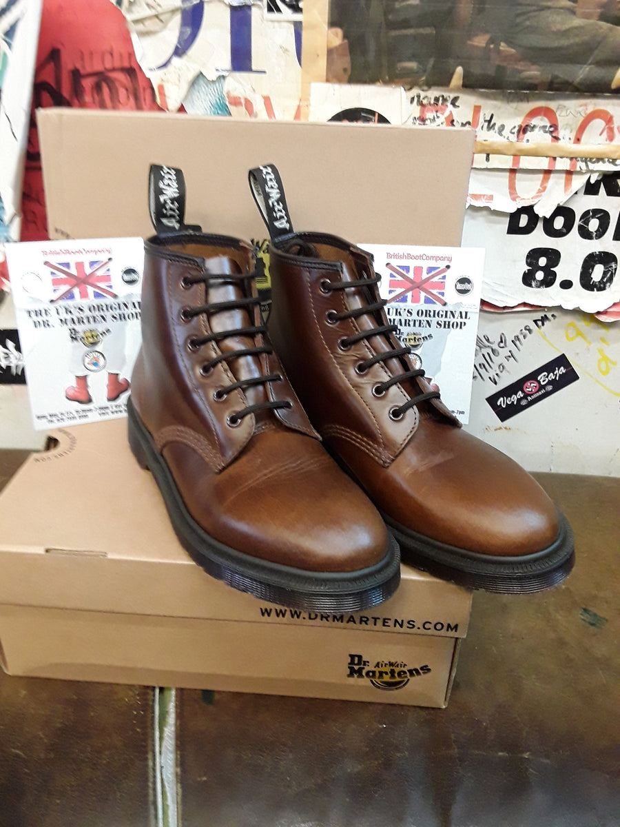 Brando 101 deals dr martens