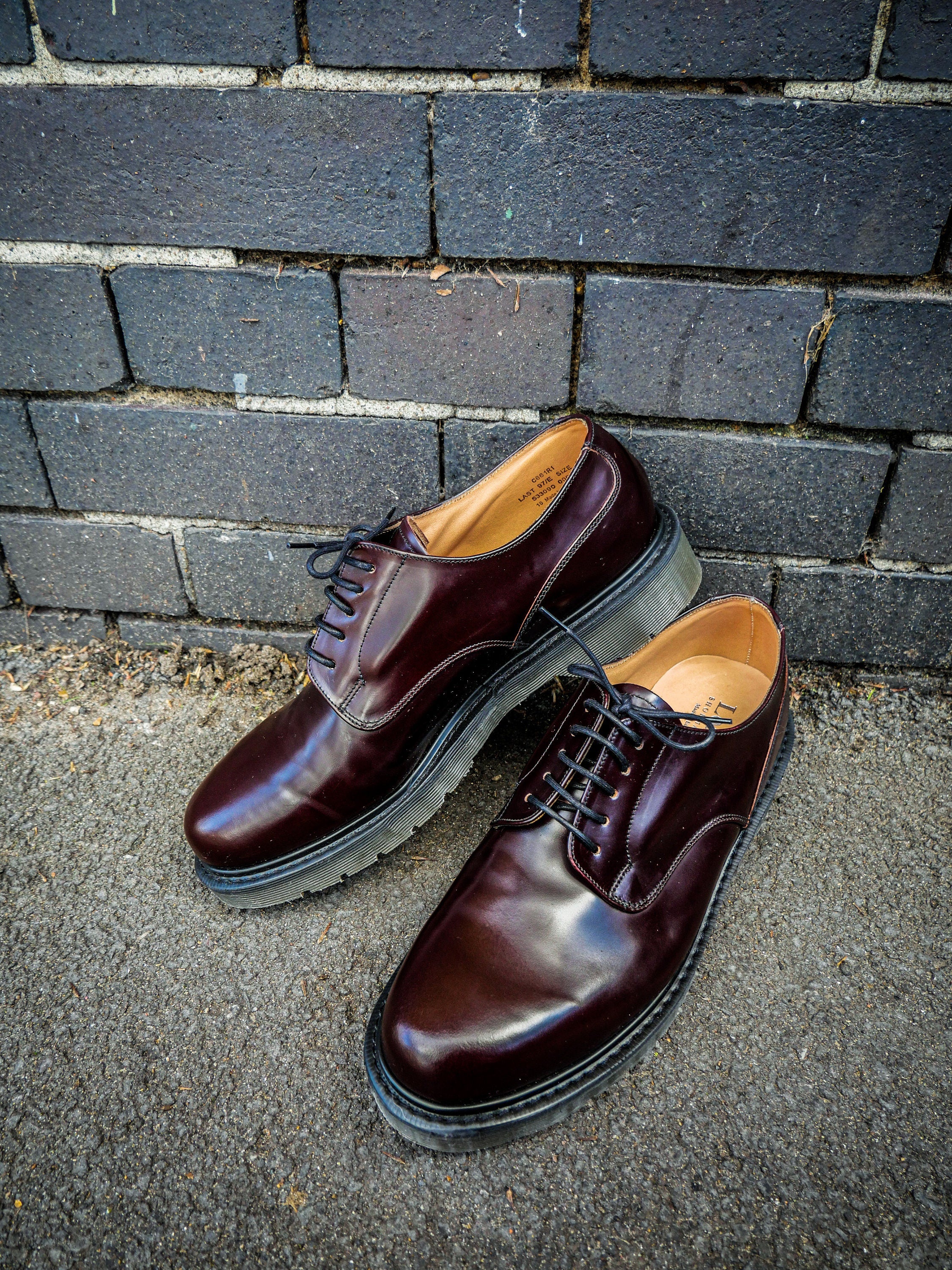 Loake Burgundy Shoes, Made in England, Classic Leather Gibson 5 Eyelet ...