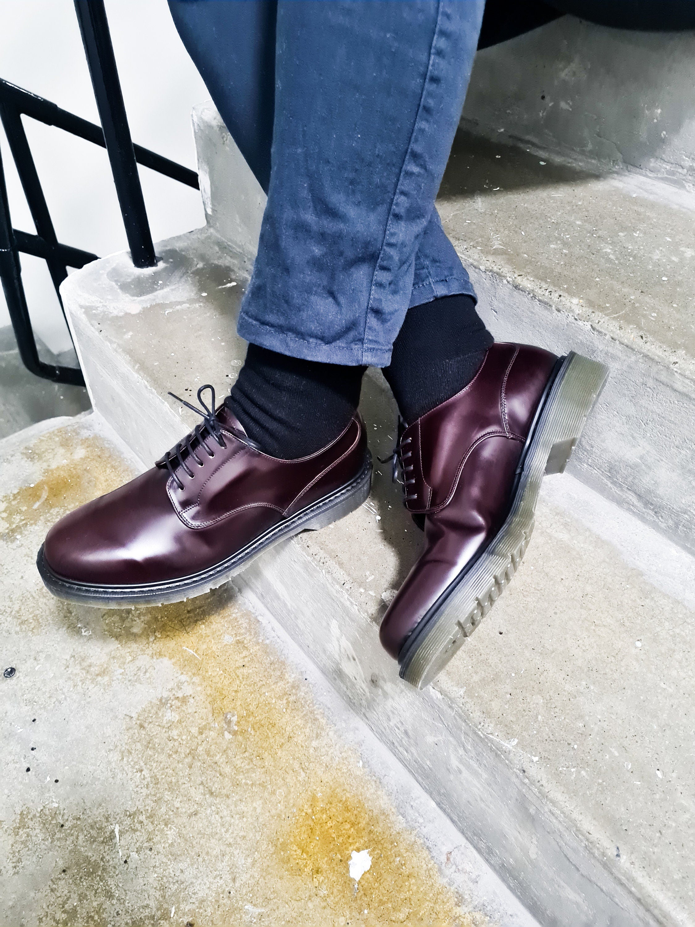 Loake Burgundy Shoes, Made in England, Classic Leather Gibson 5 Eyelet ...